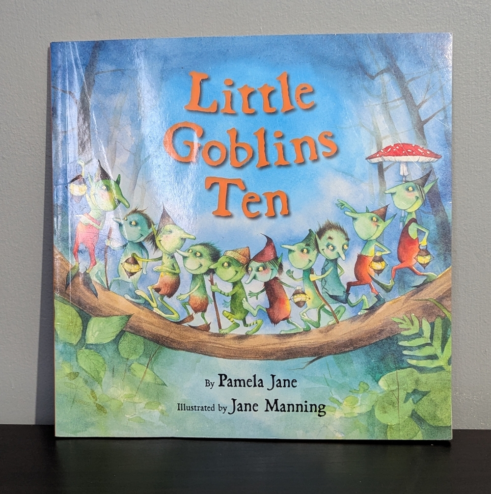 4/$10 📚Little Goblins Ten Book By Pamela Jane